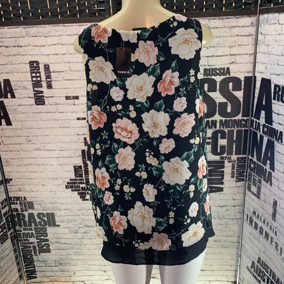 Torrid 0 Black Floral Lined V-Neck Tank Top - Picture 4 of 6